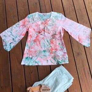 JM Collection Tropical Hibiscus Blingy Tunic-Medium